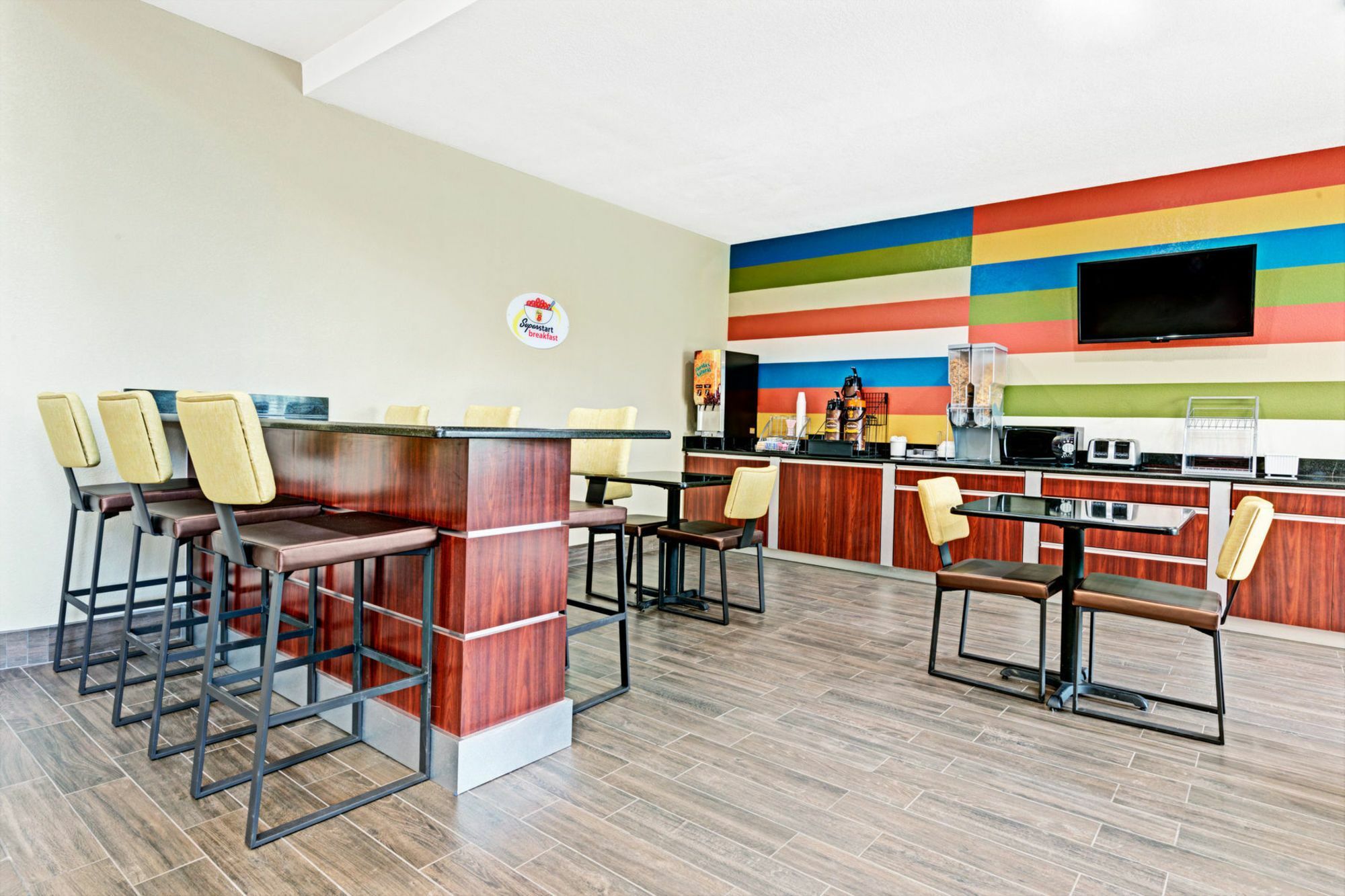 Super 8 By Wyndham Plover Stevens Point Area Exteriör bild